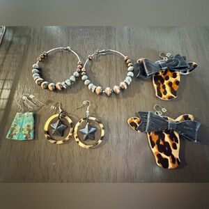 Set of 4 fun Western Style Earrings